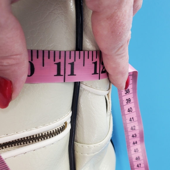 Vintage cream and black leather tote - Picture 14 of 16